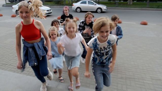 Starway kids War of the suits 2 tv