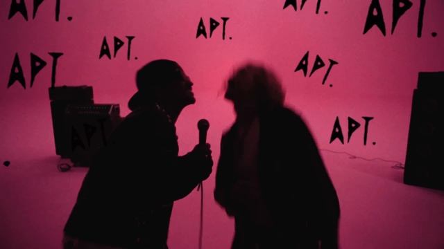 ROSÉ & Bruno Mars - APT
