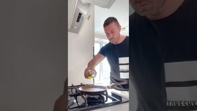 Омлет с курицей и сыром 🥞