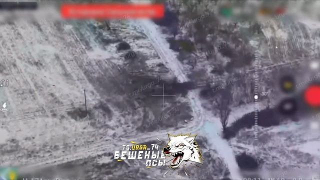 Бойцы ВС РФ успешно нейтрализовали бронетранспортер M113 155-й ОМБр ВСУ, установив минный шлагбаум н