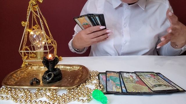 Выбери карту и узнаешь что ждет тебя в 2025 году?