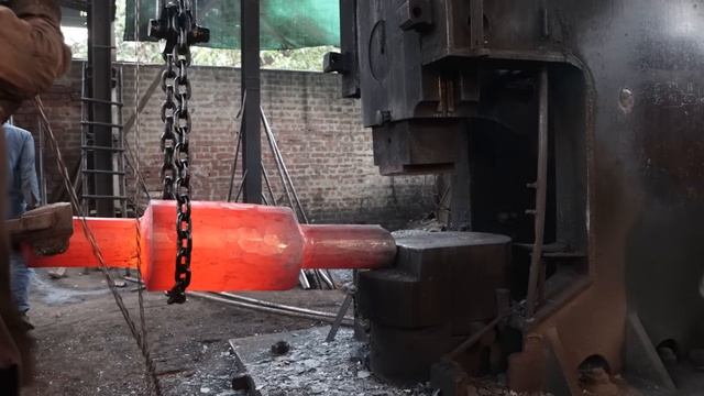 Невероятный процесс ковки промышленного коленчатого вала ｜ Удивительный производственный процесс