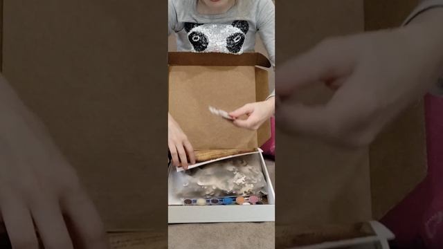 Распаковка подарка от Алисы.