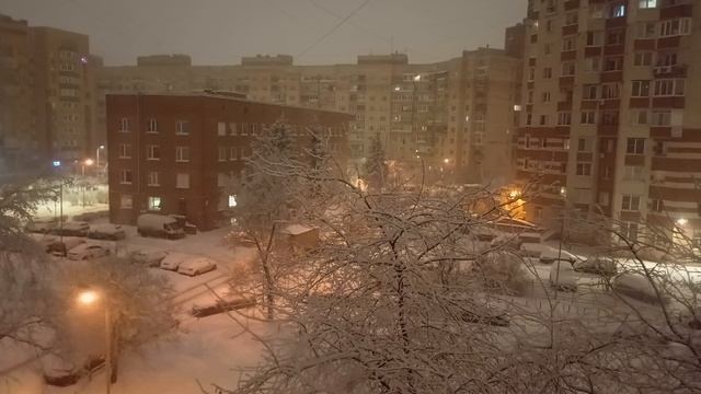 15.12.2024 . Погода Петербург . 00:56 . -2°