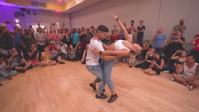 Bachata Sensual Lady Style бачата лучшее Luis y Andrea Calma