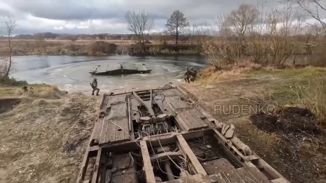 В ходе отступления вражеские силы уничтожили некоторые мосты в Курской области, чтобы затруднить ...