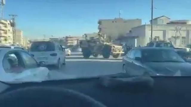 Военная техника США заезжает на российскую военную базу на сирийско-турецкой границе
