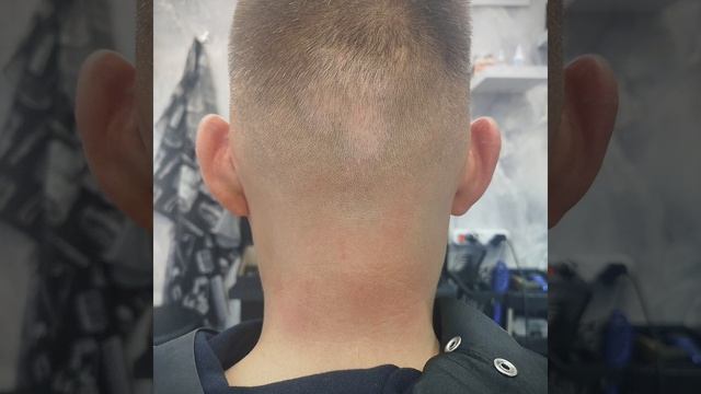 Стрижка; Канадка+фейд 
Мастер: Олег Насруллайевич 
место:Beauty Salon