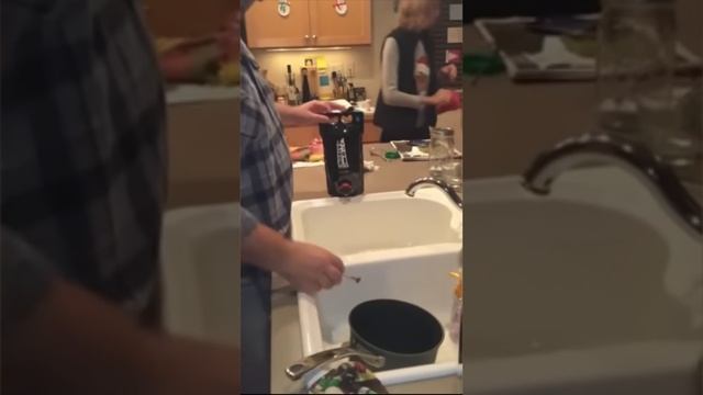 А ведь он что то чувствовал
