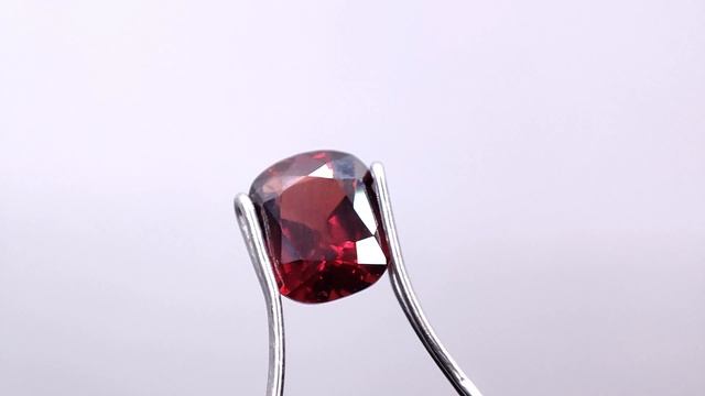 1.38 ct. Шпинель кушон. Мьянма