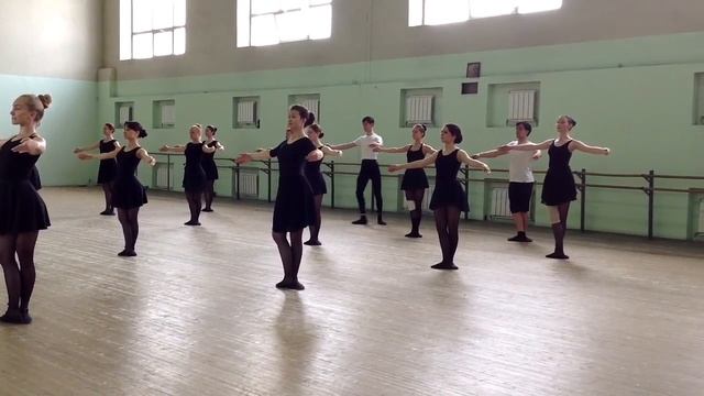 16-12-2024 БАТМАН ТАНДЮ И БАТМАН ТАНДЮ ЖЕТЕ ПА СЕРЕДИНЕ ЗАЛА