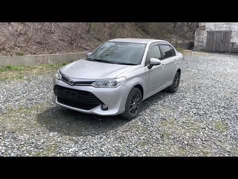 Компактный седан Toyota Corolla Axio