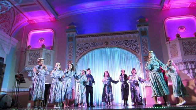 39. Җыр һәм бию ансамбле Хәзинә