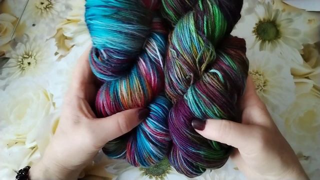 1000013593.mp4 Подарок для детей, показ кардигана, вяжу, подкрасила пряжу 🧶