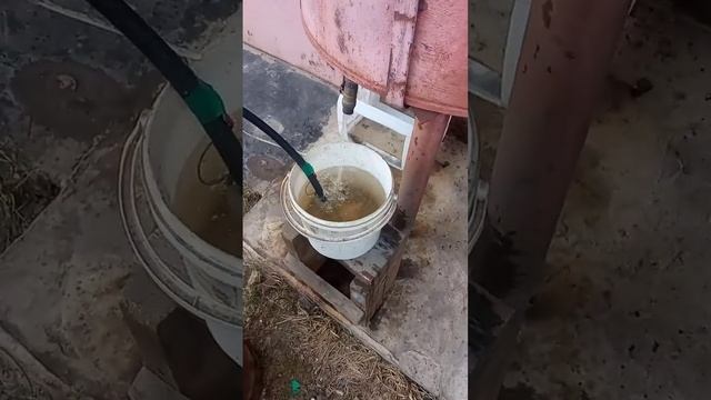 заполнить водой газовый балон