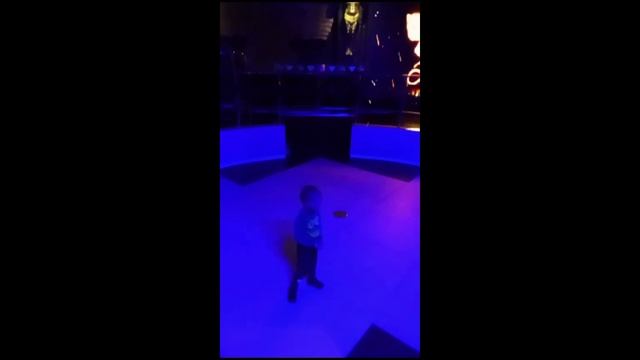 AGV Мой юный мир