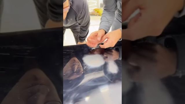 Устранять сколы не так легко, как может показаться на первый взгляд 😊