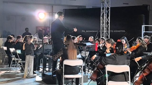 Кабы не было зимы, Соколова Виктория