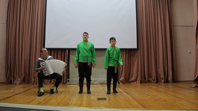 дует детского народного хора "МалаХит" Васяков Андрей и Бекзатов Амир