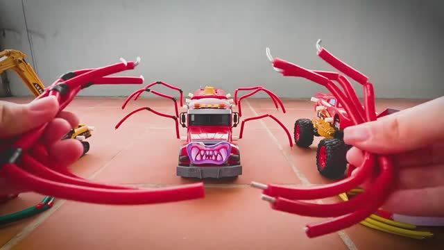 Страшный Длинный Паук Лап Пожиратель, Молния Маккуин Пожиратель