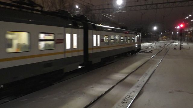 Электропоезд ЭП2Д-0098 (ЦППК) пригородный поезд №6952 Усово - Москва (Белорусский вокзал).