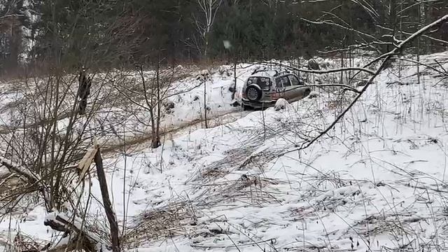 Шевроле Нива. Ледяная горка.