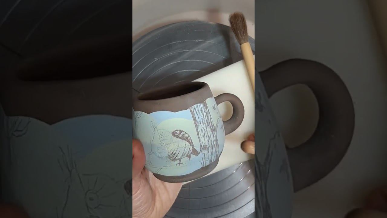 Рисунок на кружке в технике сграффито. "Сова на ветке"
