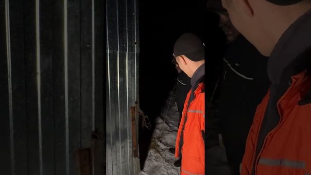 За этой дверью была нужная нам локация,но замок не хотел открываться😁🔥