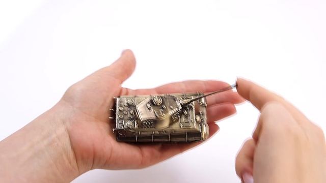 Масштабная модель танка Т-VIB Королевский тигр (1:100)