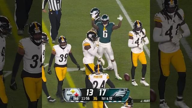 DeVonta Smith catches for a 20-yard Gain vs. Pittsburgh Steelers