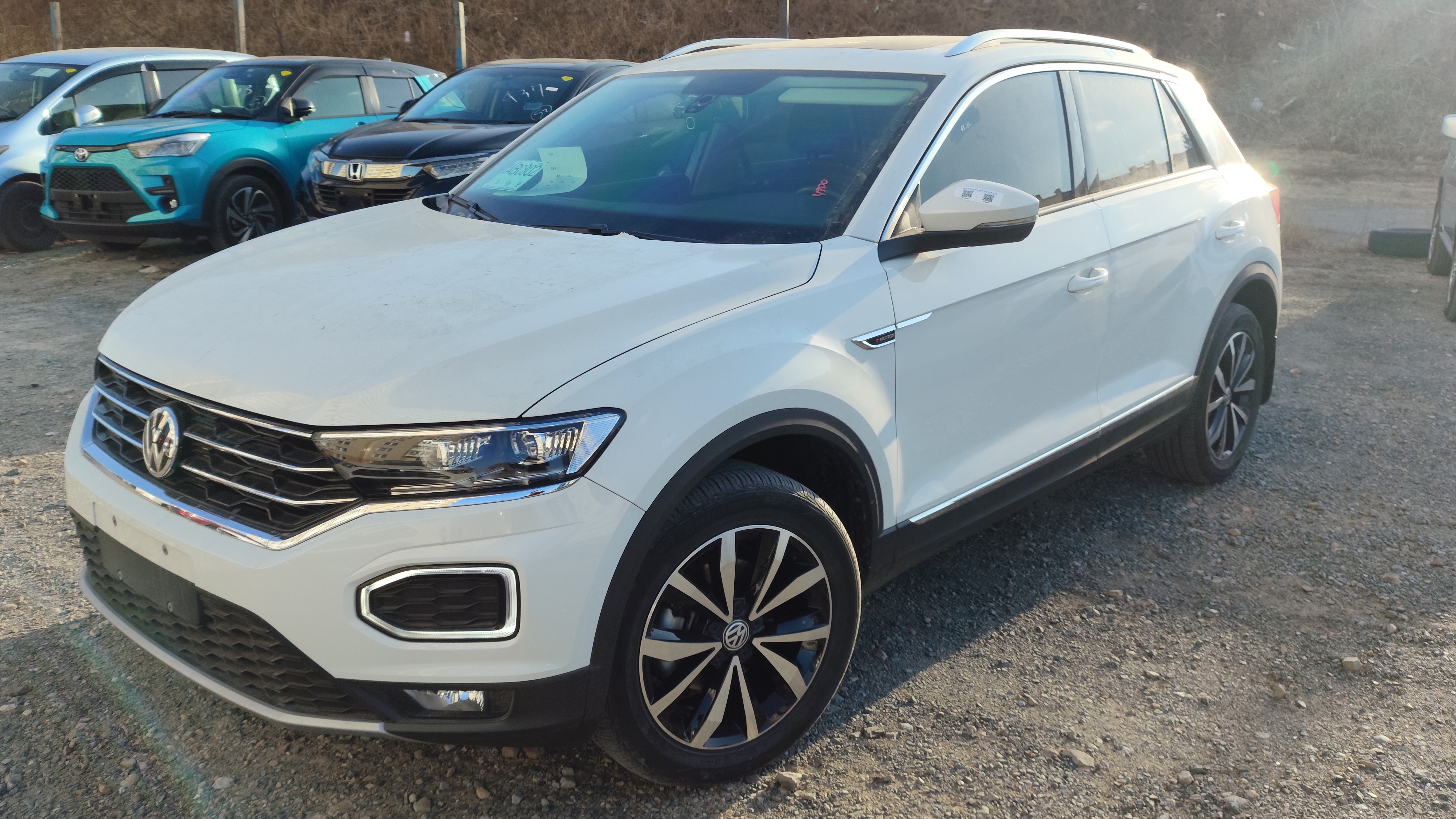 Volkswagen T-Roc - Авто из Китая под заказ.