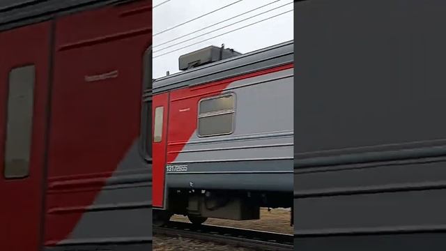 ЭД9Э-0052 сообщением Минеральные Воды—Кисловодск с приветливой бригадой #ржд #поезда #железнаядорог