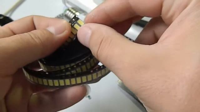 Ремонт светодиодной лампы Foxanon на 89 светодиодов. How to fix led bulb (Corn)