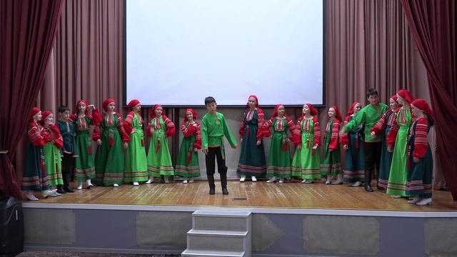 Детский народный хор "МалаХит" средняя группа (10-13 лет) ГБОУ Школа № 319 г. Москва