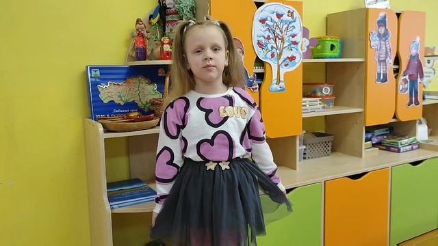 "Россия - Родина моя" автор Сергей Васильев
читает Тимонова Арина