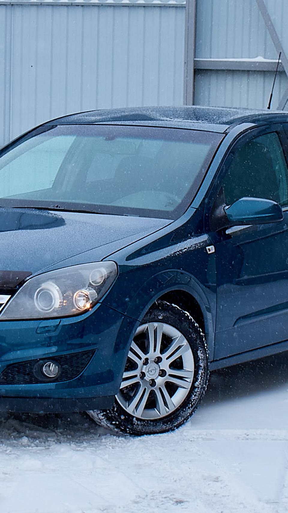 Обзор на Opel Astra Хетчбэк 5-дв. 1.8 AT 2007г