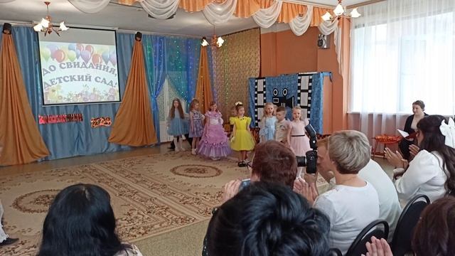 Тимин выпускной детсад танец