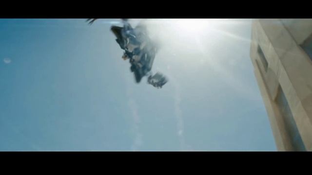 Лучшее зарубежное. Фильм ,,Трансформеры" 2007г.