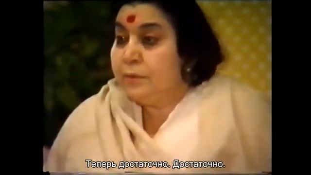 10-Упражнение для Вишудхи и Агнии. 1985 05.04 показывает Шри Матаджи.