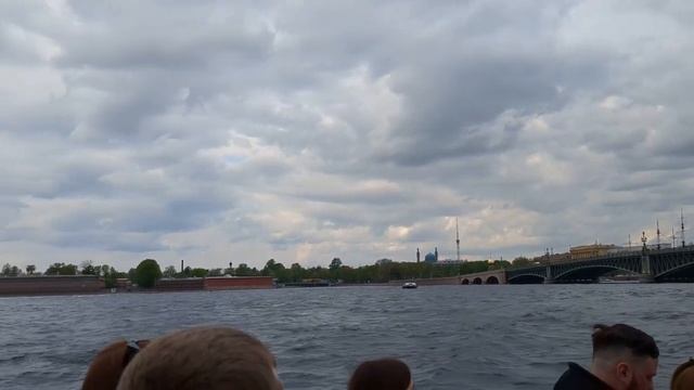 Водный круиз по Неве: Петербург с воды 🚤⛵