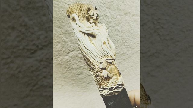 нож на подставке "рысь" от Седова Сергея упрощённый вариант из рога лося.