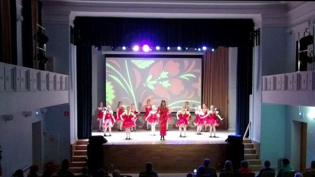 Zolotaya - Красна Ягода и ансамбль "Веселуха" выступили на концерте Широка Душа в Москве