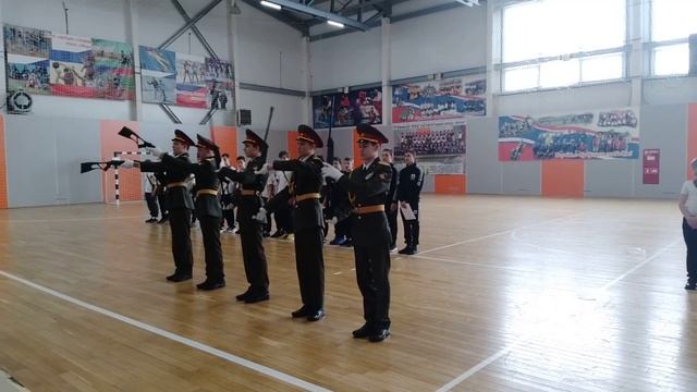 Визитная карточка А ну-ка, парни