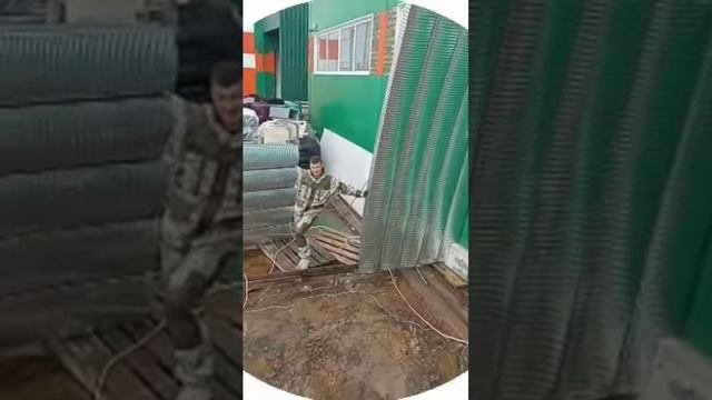 Монтаж ангара бескаркасного #ангар #склад #shorts