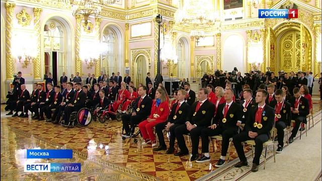 Пятикратный паралимпийский чемпион Роман Жданов из Республики Алтай награжден Орденом Почета