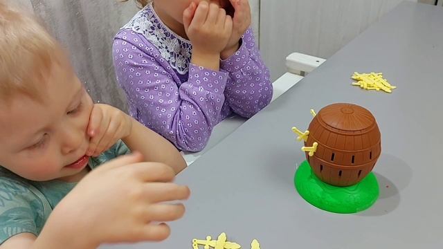 🙄НАСТОЛЬНАЯ ИГРА ДЛЯ ДЕТЕЙ😀