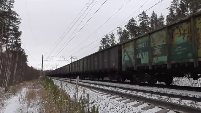 ВЛ10К-1026 с грузовым поездом