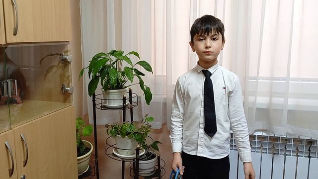 Муртазаев Алим - болгарская народная песня "Свищет вьюга", обработка М.Парцхаладзе.mp4