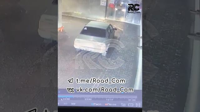 На видео запечатлен момент сильнейшего столкновения Toyota и Lada в Саранске