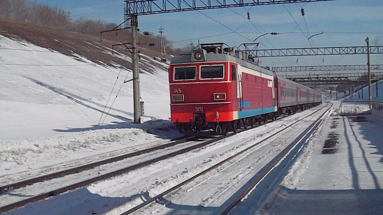 Электровоз ЭП1-145